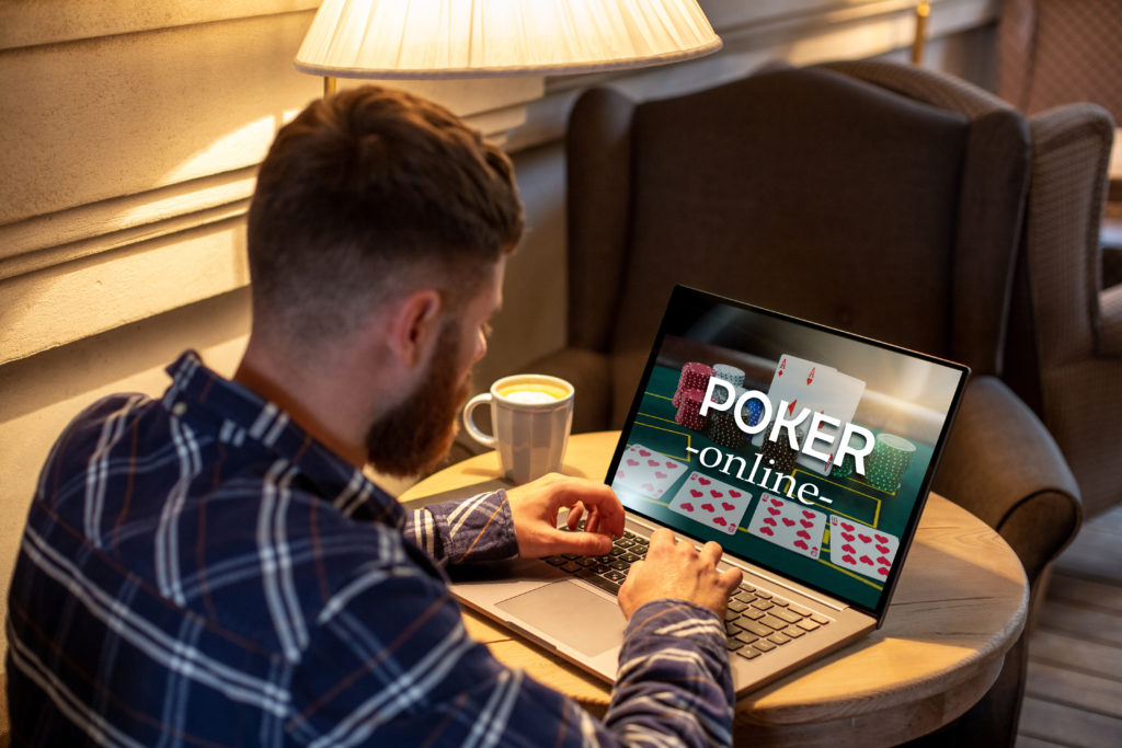 Comment se faire le maximum de bénéfices avec le poker en ligne ?